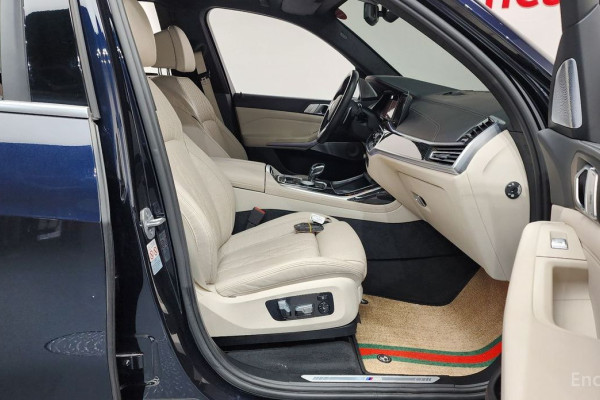 2022 BMW X7 с пробегом 72 361 км