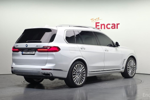 2022 BMW X7 с пробегом 62 681 км