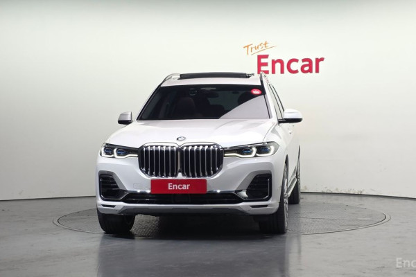 2022 BMW X7 с пробегом 62 681 км