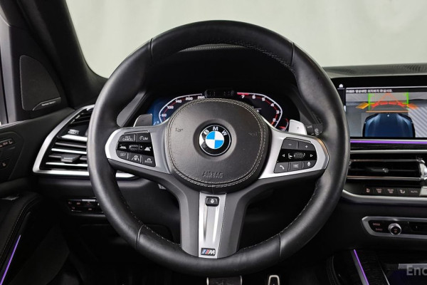 2022 BMW X7 с пробегом 30 083 км