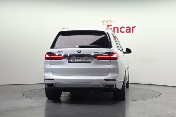 2022 BMW X7 с пробегом 62 681 км