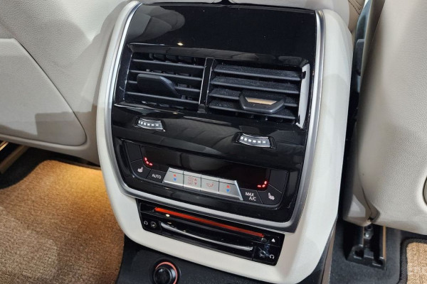 2022 BMW X7 с пробегом 72 361 км