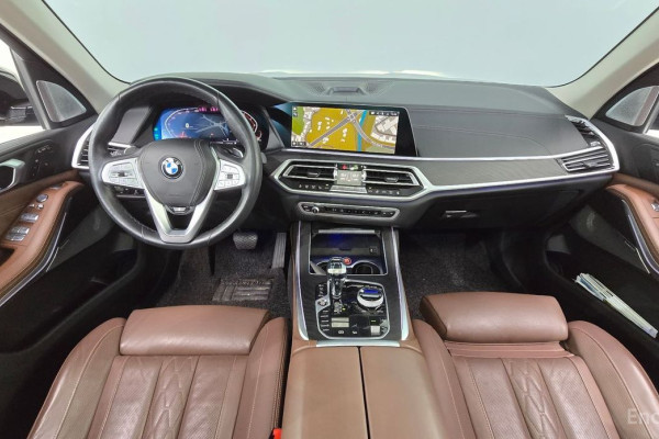 2022 BMW X7 с пробегом 58 796 км