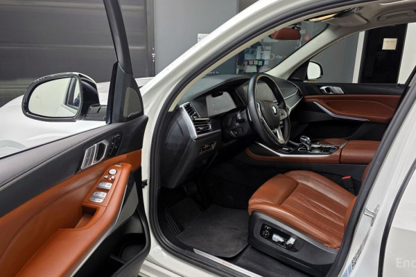 2022 BMW X7 с пробегом 62 681 км