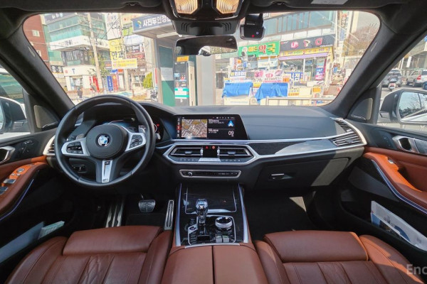 2022 BMW X7 с пробегом 45 772 км