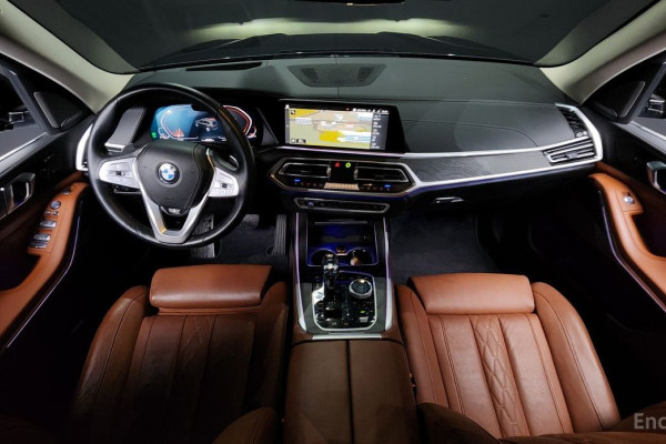 2022 BMW X7 с пробегом 28 250 км