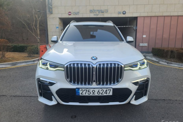 2022 BMW X7 с пробегом 54 138 км