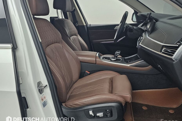 2022 BMW X7 с пробегом 19 516 км