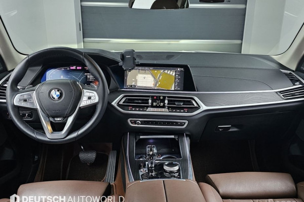 2022 BMW X7 с пробегом 19 516 км