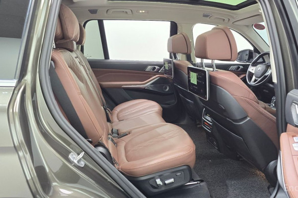 2022 BMW X7 с пробегом 58 796 км