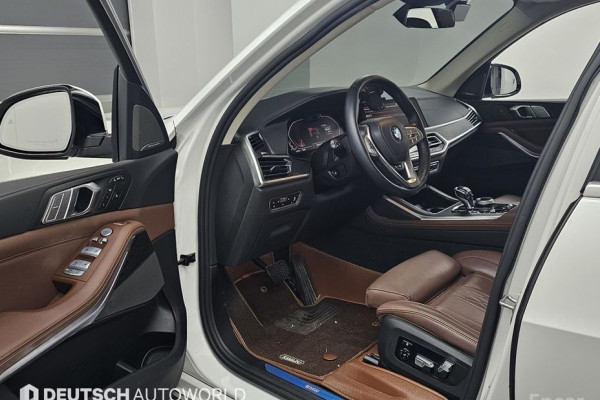 2022 BMW X7 с пробегом 19 516 км