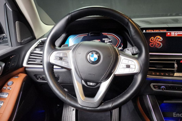 2022 BMW X7 с пробегом 28 250 км