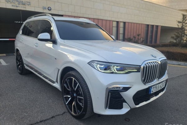 2022 BMW X7 с пробегом 54 138 км