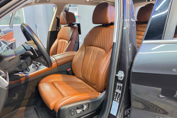2022 BMW X7 с пробегом 91 000 км