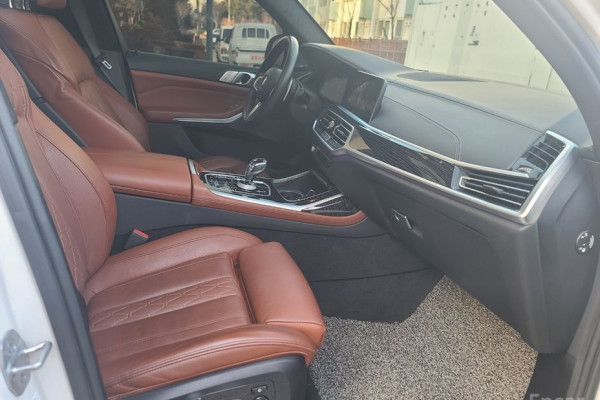 2022 BMW X7 с пробегом 54 138 км