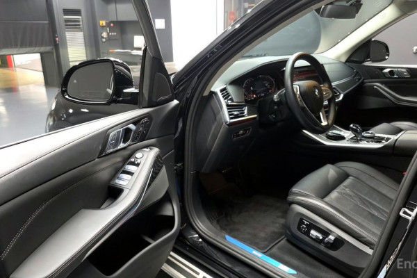 2022 BMW X7 с пробегом 17 912 км