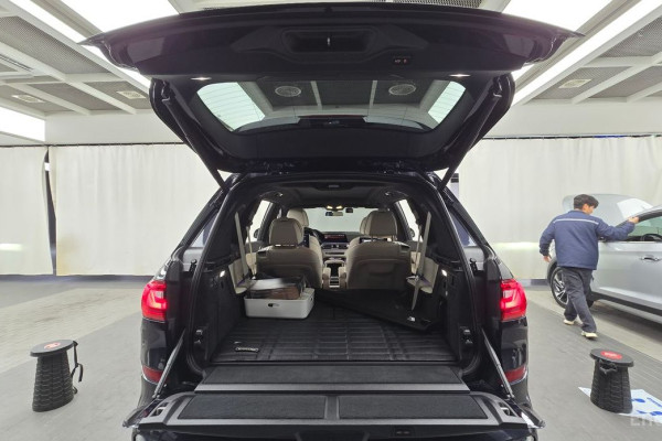 2022 BMW X7 с пробегом 52 462 км