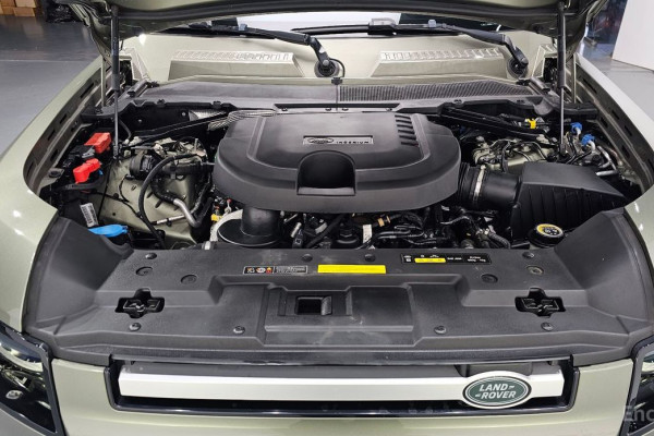 2022 Land Rover Defender с пробегом 72 473 км