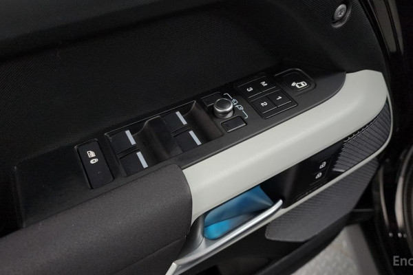 2022 Land Rover Defender с пробегом 64 350 км