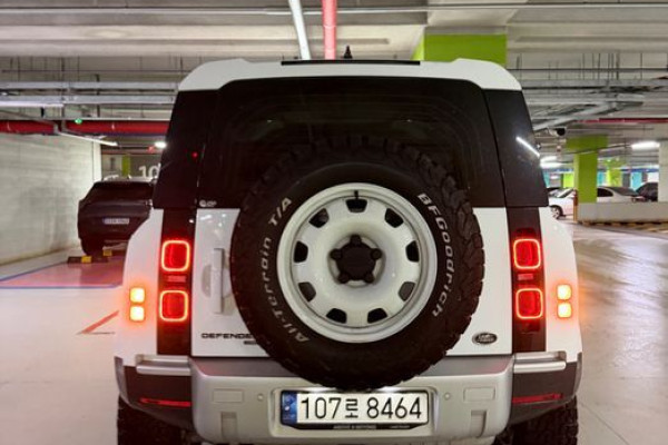 2022 Land Rover Defender с пробегом 82 817 км