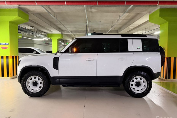 2022 Land Rover Defender с пробегом 82 817 км