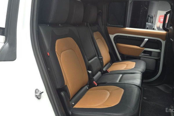 2023 Land Rover Defender с пробегом 52 594 км