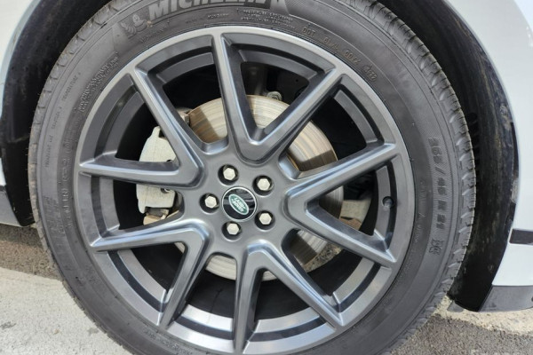 2023 Land Rover Range Rover Velar с пробегом 22 000 км