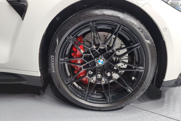 2023 BMW M4 с пробегом 17 295 км