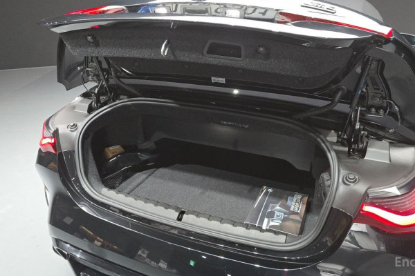 2023 BMW M4 с пробегом 22 373 км