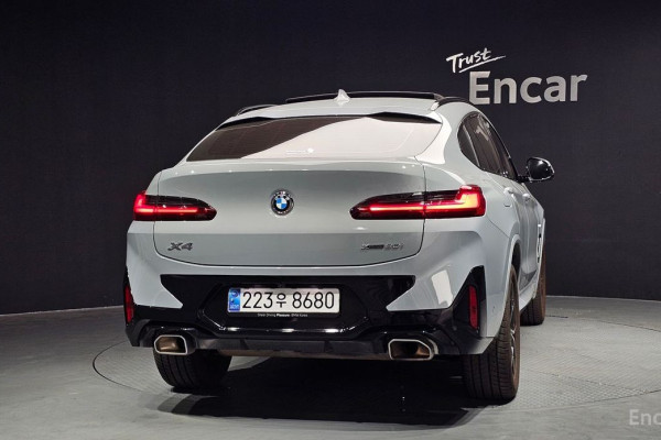 2024 BMW X4 с пробегом 23 460 км