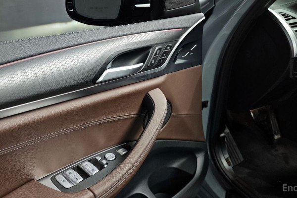 2024 BMW X4 с пробегом 23 460 км