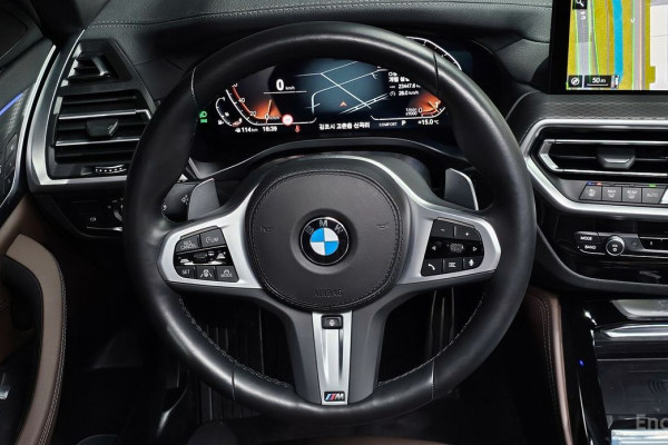 2024 BMW X4 с пробегом 23 460 км