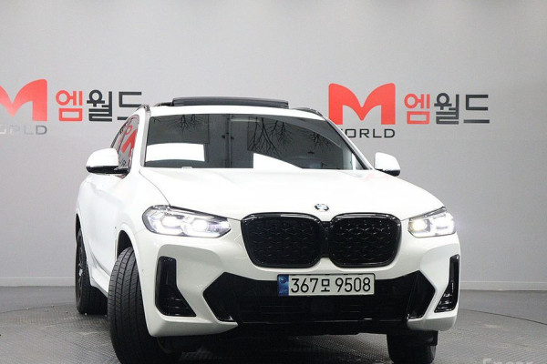 2023 BMW X4 с пробегом 10 955 км