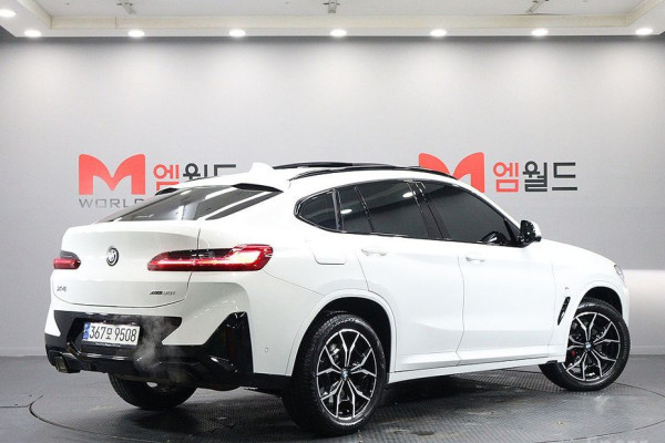 2023 BMW X4 с пробегом 10 955 км