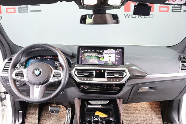 2023 BMW X4 с пробегом 10 955 км