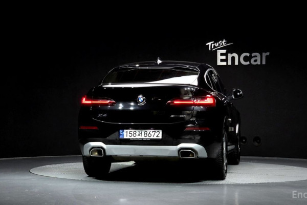 2023 BMW X4 с пробегом 62 698 км