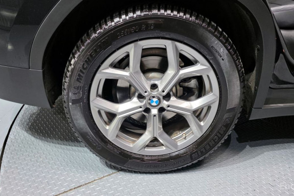 2023 BMW X4 с пробегом 62 698 км