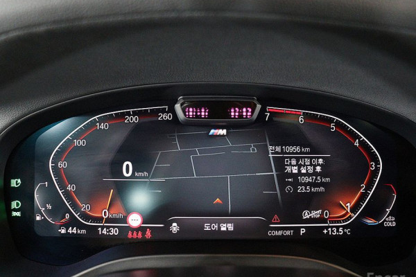 2023 BMW X4 с пробегом 10 955 км