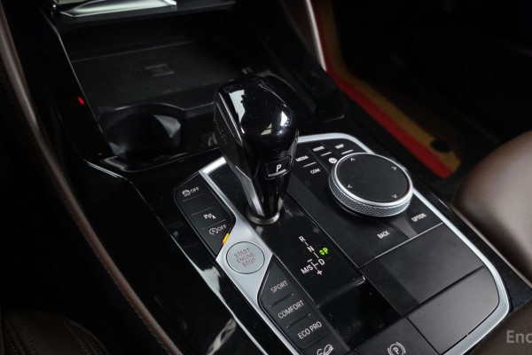 2023 BMW X4 с пробегом 48 924 км