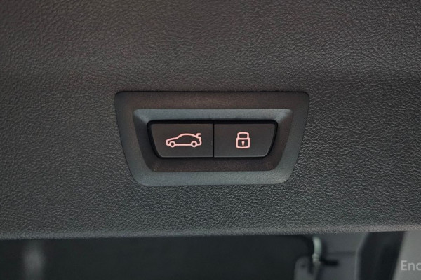 2025 BMW X4 с пробегом 5 688 км