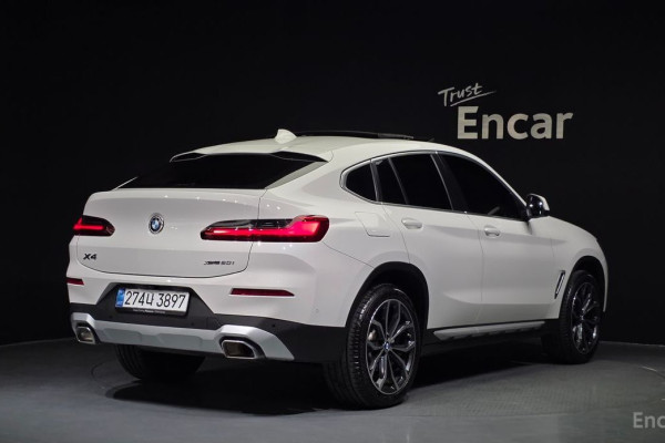 2025 BMW X4 с пробегом 12 981 км