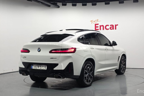 2023 BMW X4 с пробегом 18 281 км