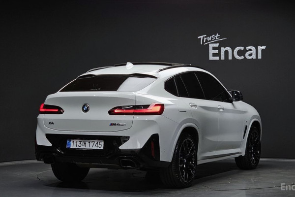 2025 BMW X4 с пробегом 9 994 км