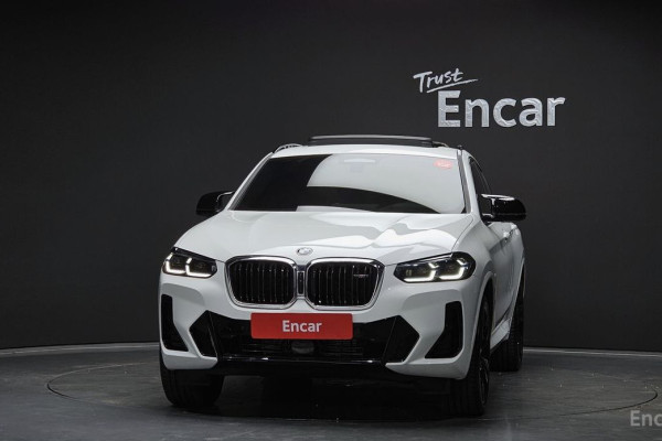 2025 BMW X4 с пробегом 9 994 км