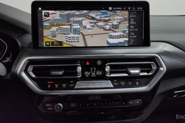 2025 BMW X4 с пробегом 12 995 км