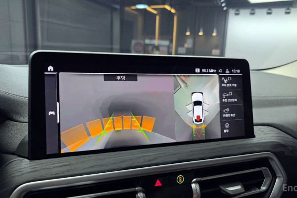 2025 BMW X4 с пробегом 12 981 км