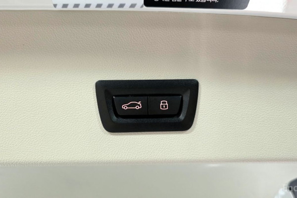 2025 BMW X4 с пробегом 12 981 км