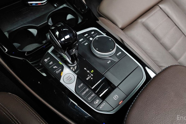 2025 BMW X4 с пробегом 9 994 км