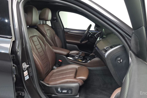 2023 BMW X4 с пробегом 32 405 км