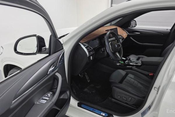 2024 BMW X4 с пробегом 15 182 км